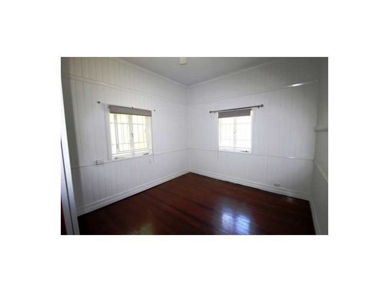 54 CLARENDON STREET, East Brisbane QLD 4169