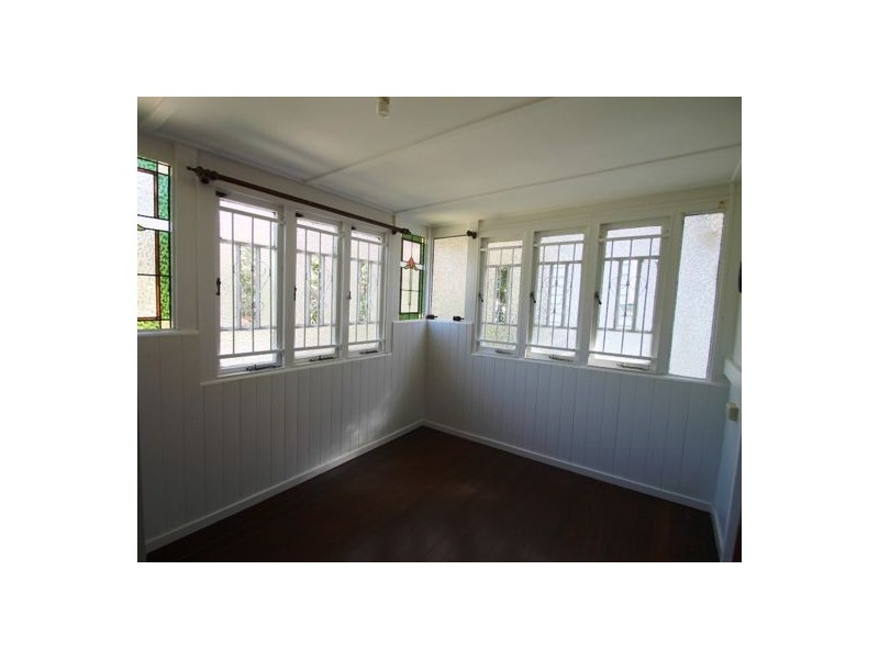 54 CLARENDON STREET, East Brisbane QLD 4169