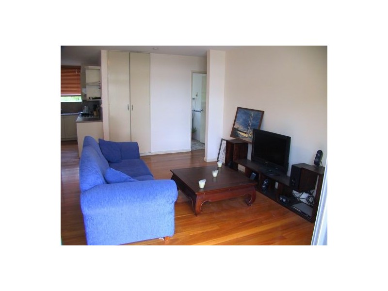 24 CASTLEBAR STREET, Kangaroo Point QLD 4169