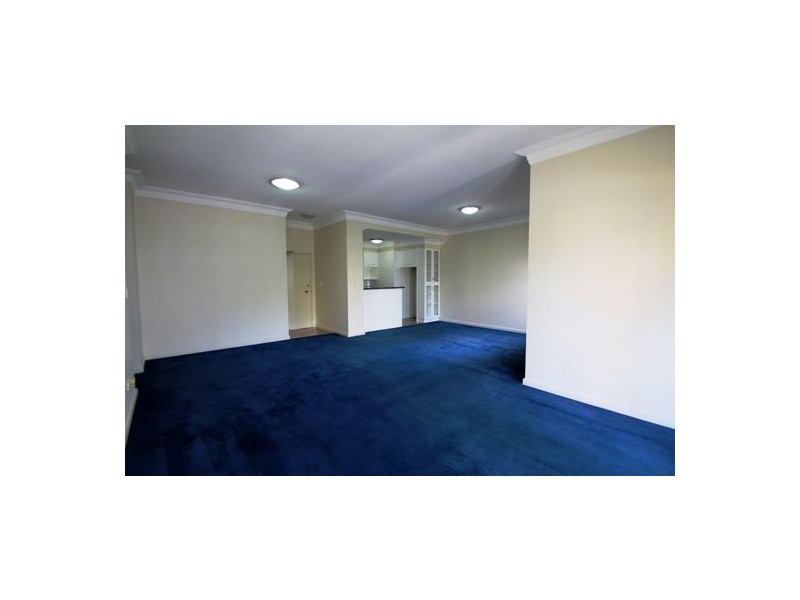 39 CAIRNS STREET, Kangaroo Point QLD 4169