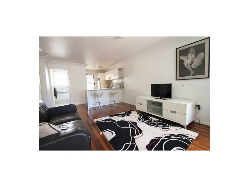 1.27 SALSTONE STREET, Kangaroo Point QLD 4169