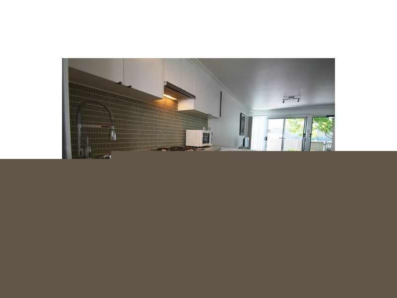 1.27 SALSTONE STREET, Kangaroo Point QLD 4169