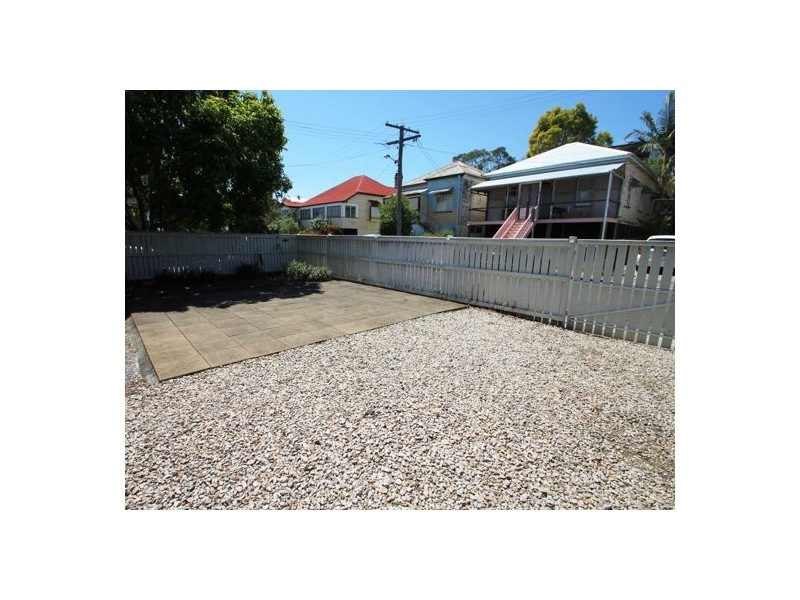 1.27 SALSTONE STREET, Kangaroo Point QLD 4169