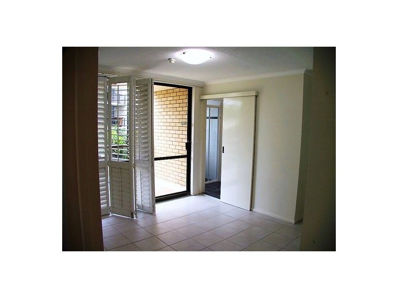 5/89 THORN STREET, Kangaroo Point QLD 4169