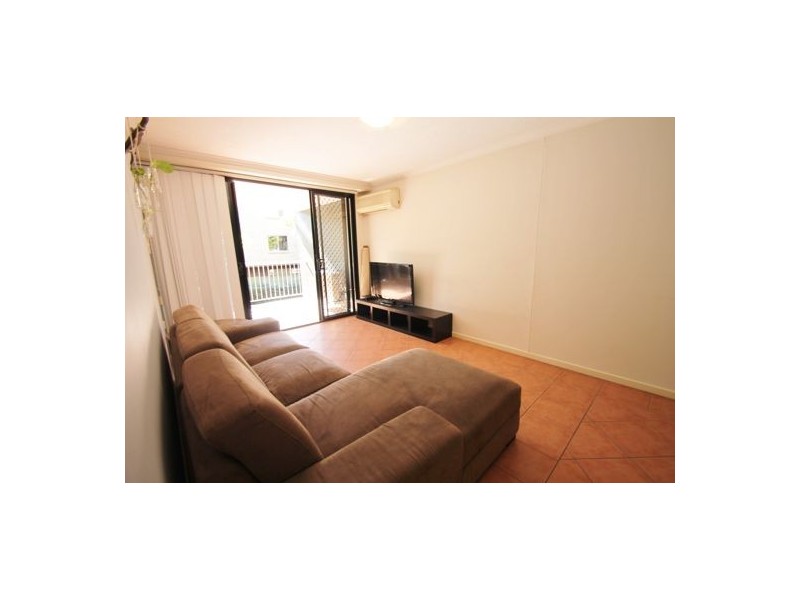 3/106 LINTON STREET, Kangaroo Point QLD 4169