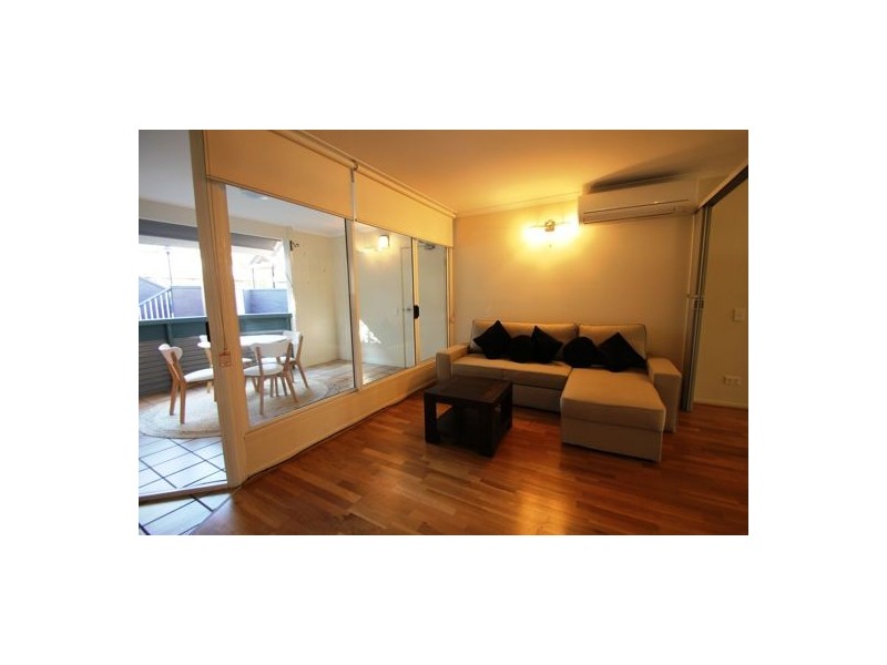 16/21 QUINTON STREET, Kangaroo Point QLD 4169
