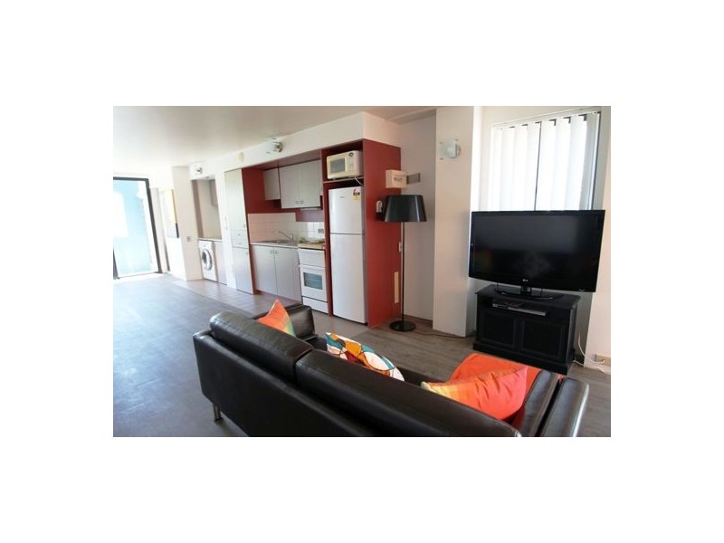 .18.138 GIPPS STREET, Fortitude Valley QLD 4006