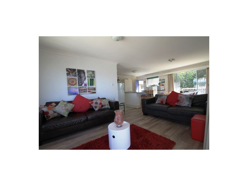 4/1 WARNE TCE, Kings Beach QLD 4551