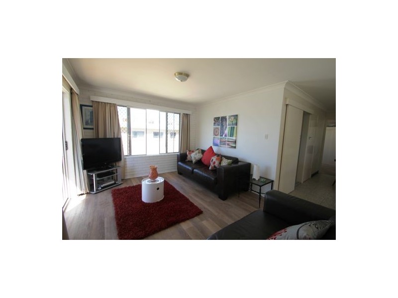 4/1 WARNE TCE, Kings Beach QLD 4551