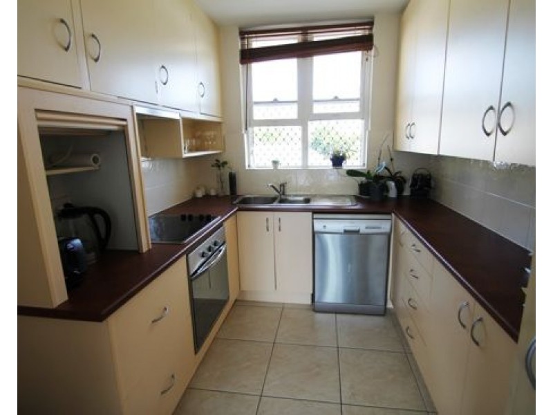 63/64 THORN STREET, Kangaroo Point QLD 4169