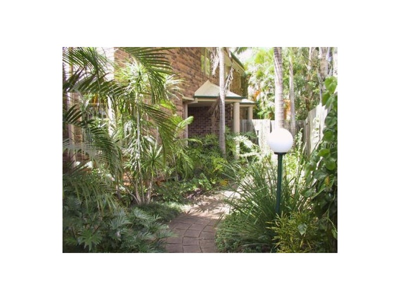 3/35 DICKENS STREET, Norman Park QLD 4170