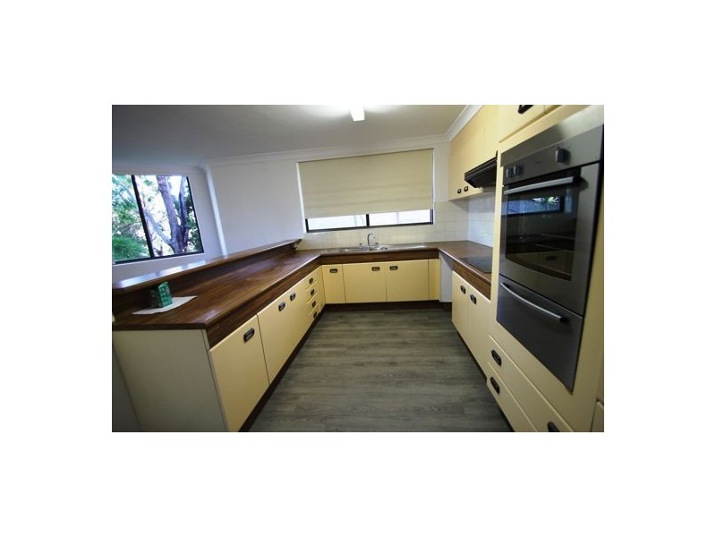 8.67 GLADSTONE ROAD, Highgate Hill QLD 4101