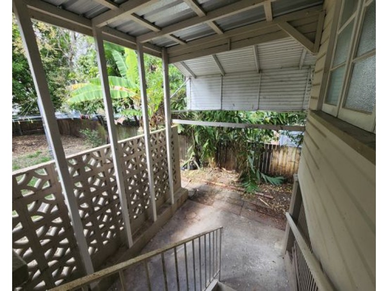 .38 WEST ST, Highgate Hill QLD 4101