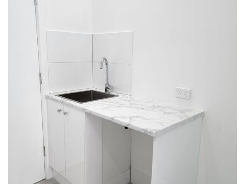.38 WEST ST, Highgate Hill QLD 4101