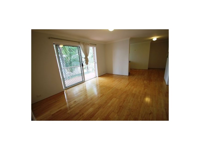 2.34 BARON STREET, Greenslopes QLD 4120