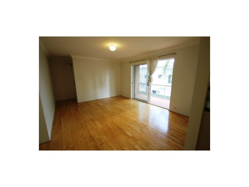 2.34 BARON STREET, Greenslopes QLD 4120