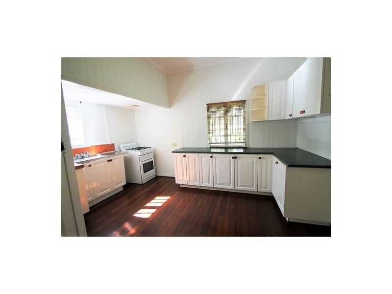 54. CLARENDON STREET, East Brisbane QLD 4169