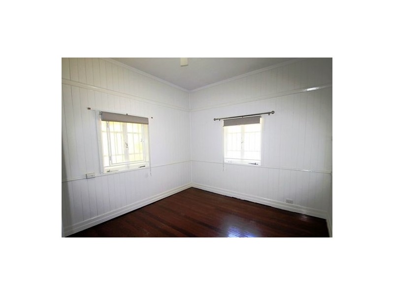 54. CLARENDON STREET, East Brisbane QLD 4169