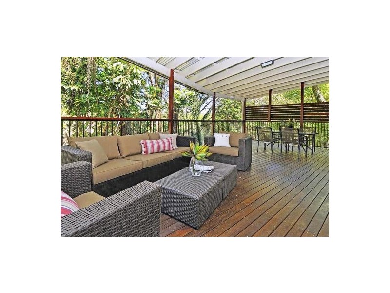 29 DODWELL STREET, Holland Park West QLD 4121