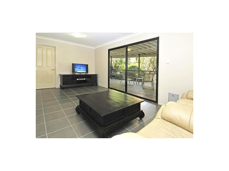 29 DODWELL STREET, Holland Park West QLD 4121