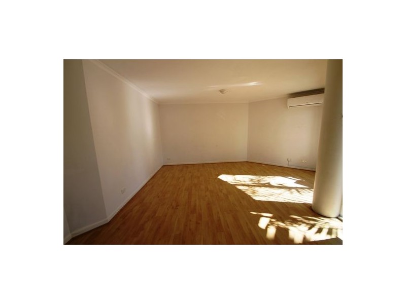 8/56 THORN STREET, Kangaroo Point QLD 4169