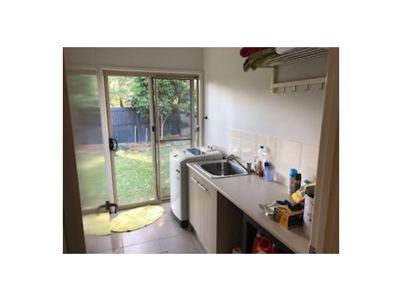 3 McGrath Court, Moggill QLD 4070