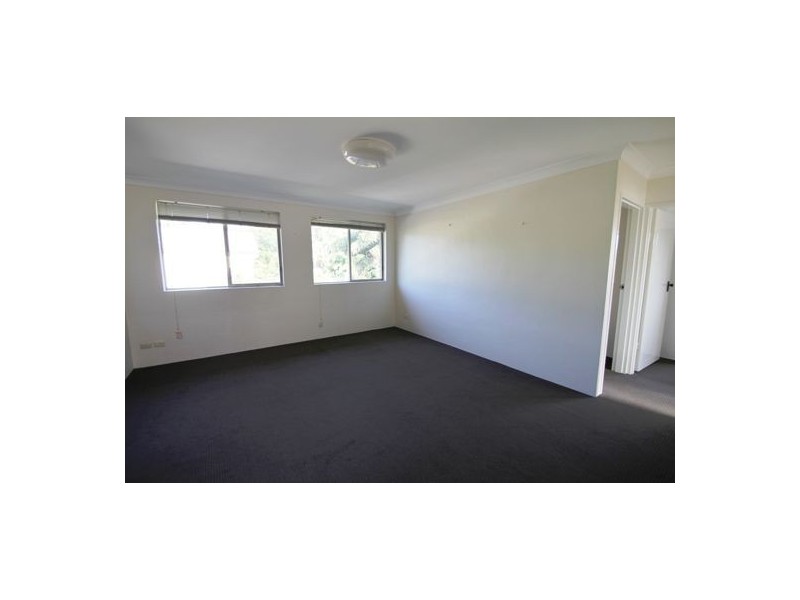 4.23 WOODVILLE PLACE, Annerley QLD 4103
