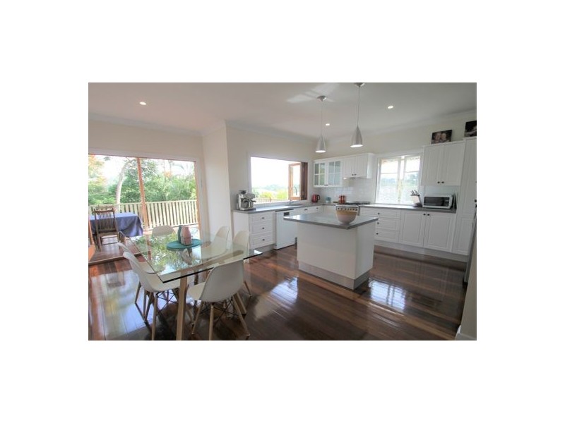 55. Carranya St, Camp Hill QLD 4152