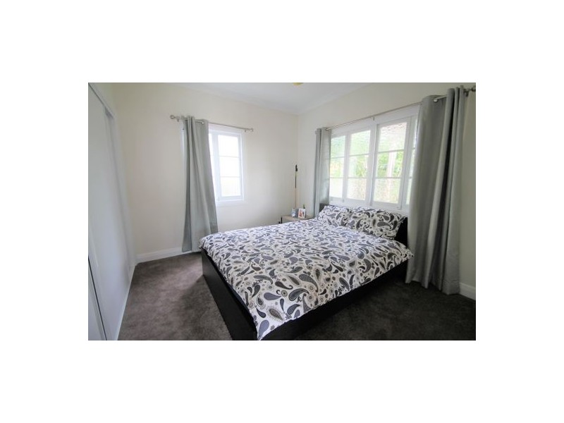 55. Carranya St, Camp Hill QLD 4152