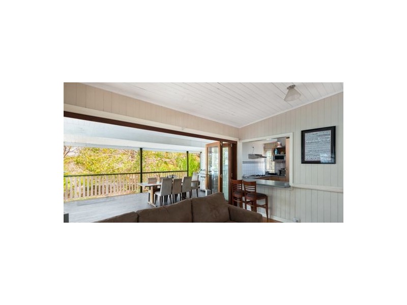 8 PHIPPS STREET, East Brisbane QLD 4169