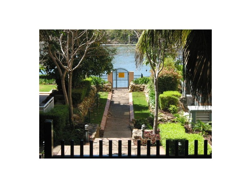 3006.56 WHARF STREET, Kangaroo Point QLD 4169