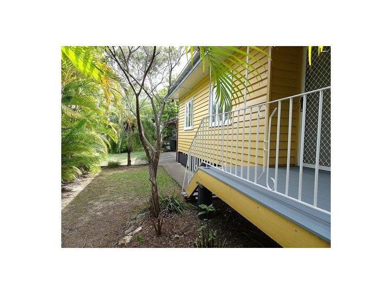 46 RAILWAY PARADE, Norman Park QLD 4170