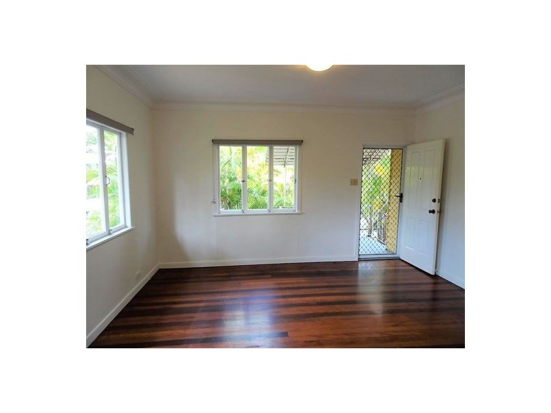 46 RAILWAY PARADE, Norman Park QLD 4170