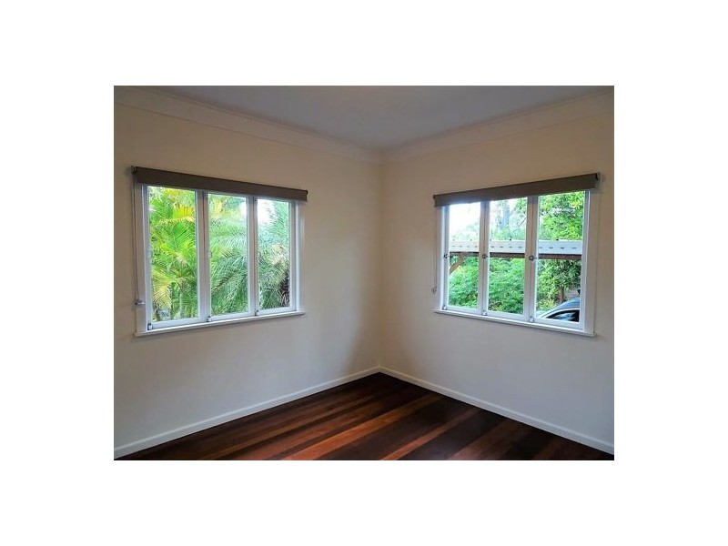 46 RAILWAY PARADE, Norman Park QLD 4170