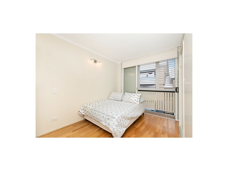 16/23 QUINTON ST, Kangaroo Point QLD 4169