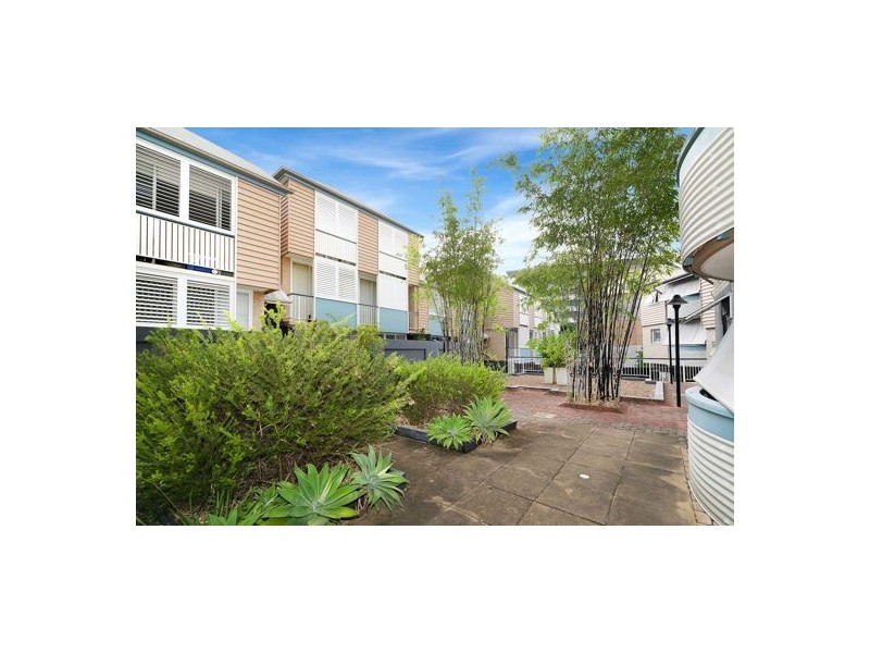 16/23 QUINTON ST, Kangaroo Point QLD 4169