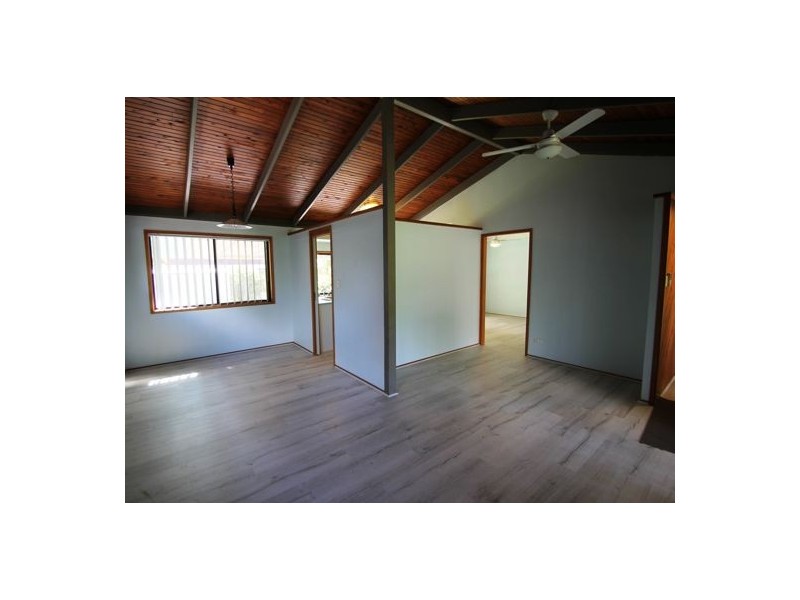 .412 WINSTANLEY STREET, Carindale QLD 4152