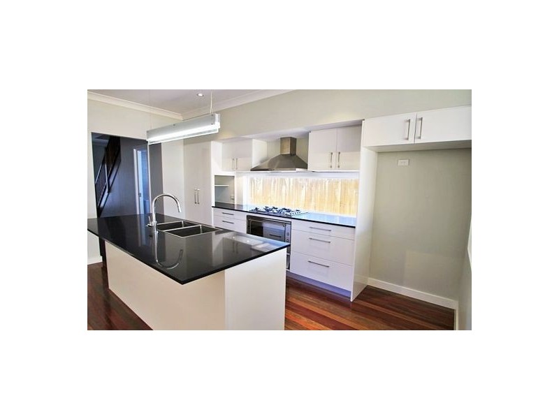 66. KINGFISHER LNE, East Brisbane QLD 4169