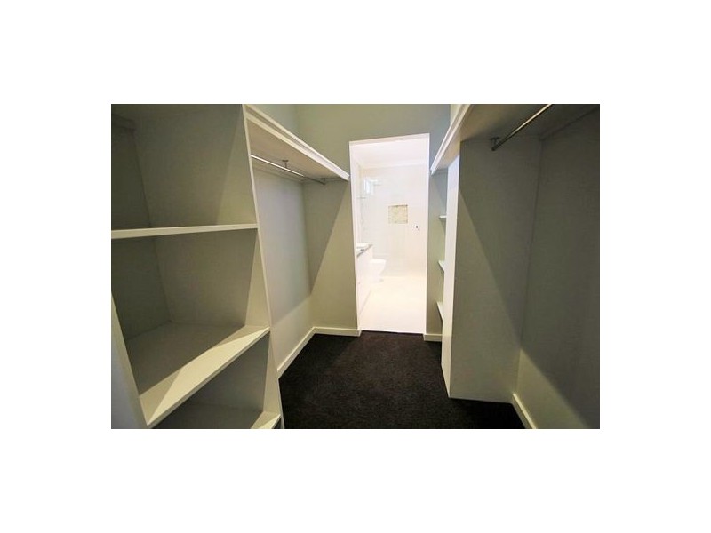 66. KINGFISHER LNE, East Brisbane QLD 4169