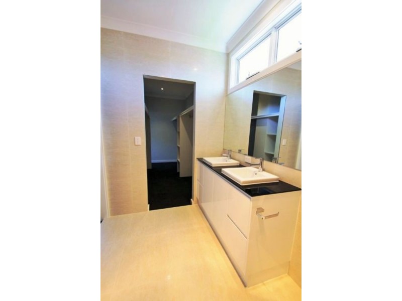 66. KINGFISHER LNE, East Brisbane QLD 4169