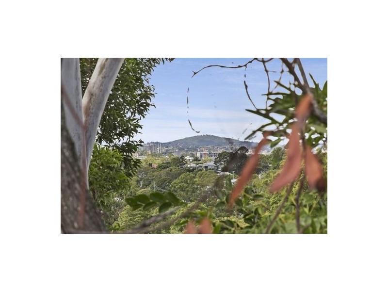 5.47 HARWOOD ST, Bardon QLD 4065