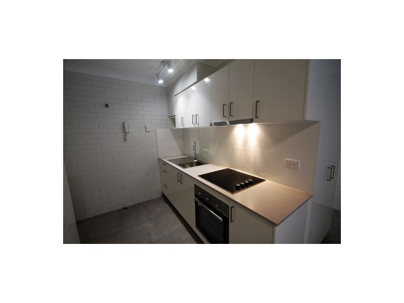 8.25 LISBURN STREET, East Brisbane QLD 4169