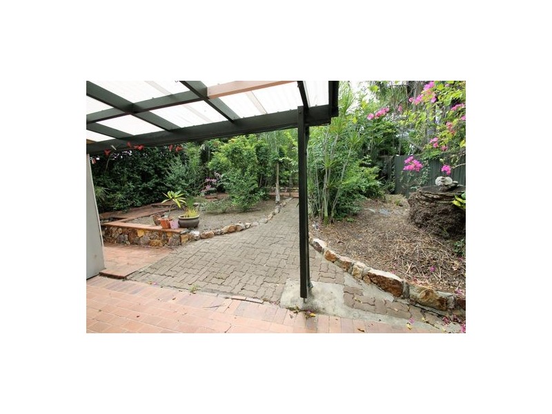 132 MERTHYR RD, New Farm QLD 4005