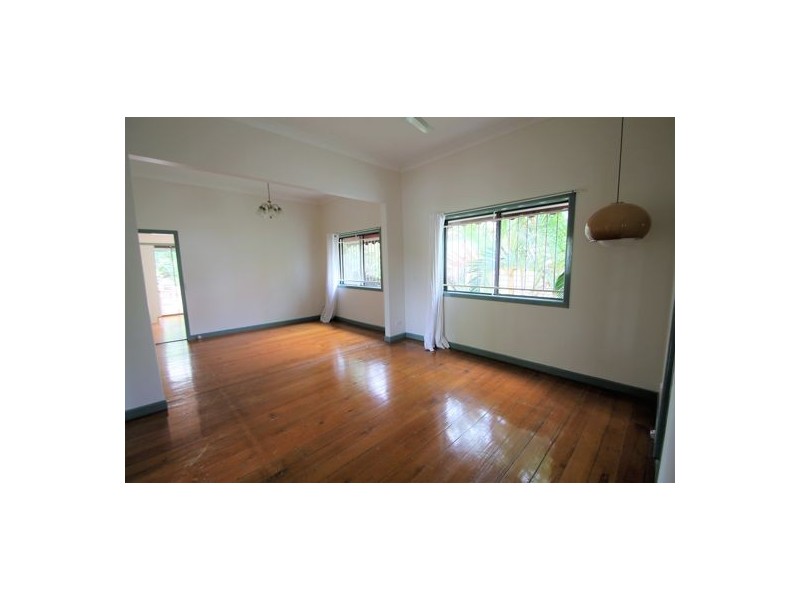 132 MERTHYR RD, New Farm QLD 4005