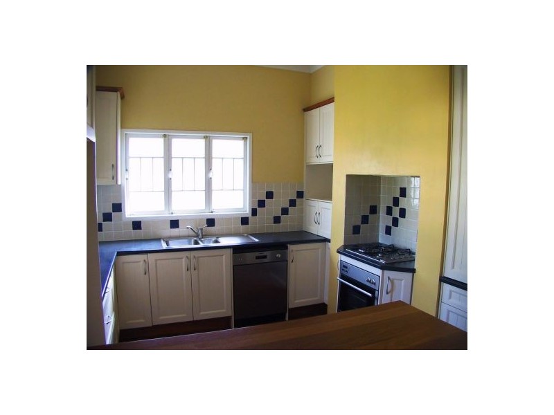 25 NEVILLE STREET, Kangaroo Point QLD 4169