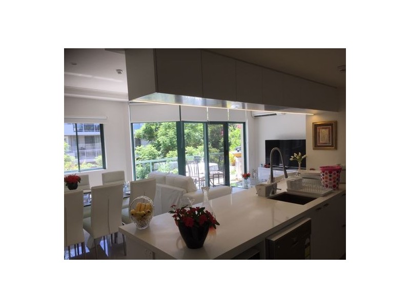 23/10 Goodwin St, Kangaroo Point QLD 4169