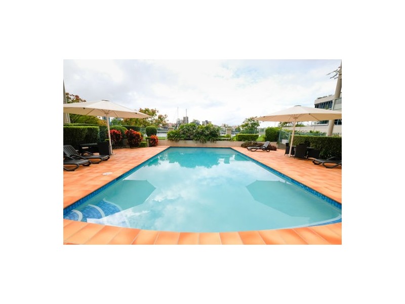 23/10 Goodwin St, Kangaroo Point QLD 4169