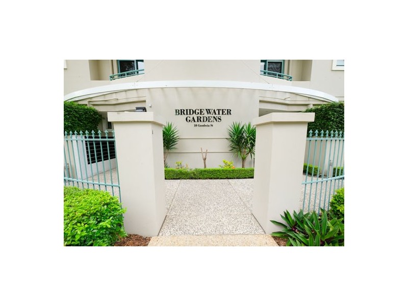 23/10 Goodwin St, Kangaroo Point QLD 4169