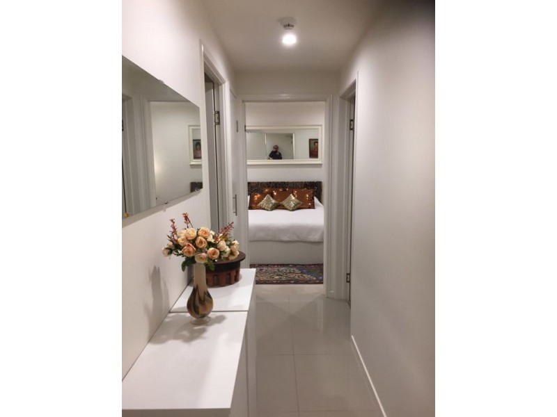 23/10 Goodwin St, Kangaroo Point QLD 4169