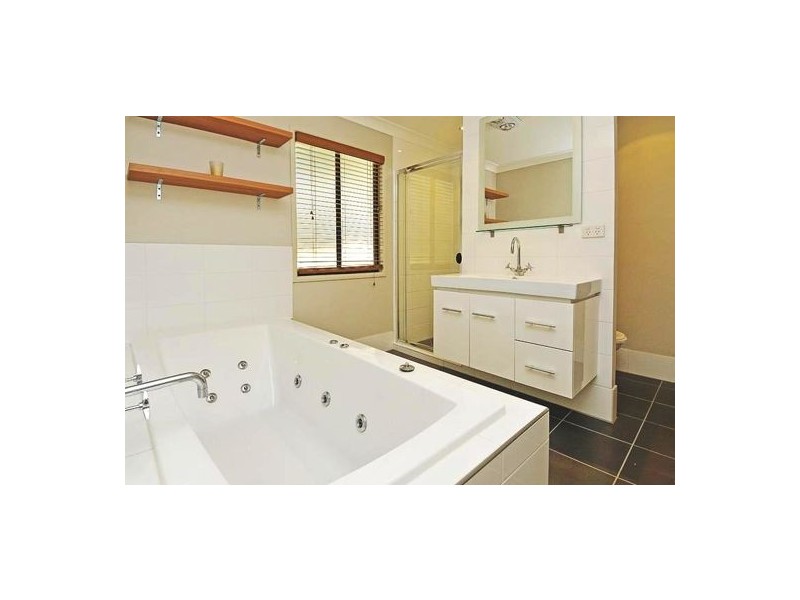 29. DODWELL STREET, Holland Park West QLD 4121